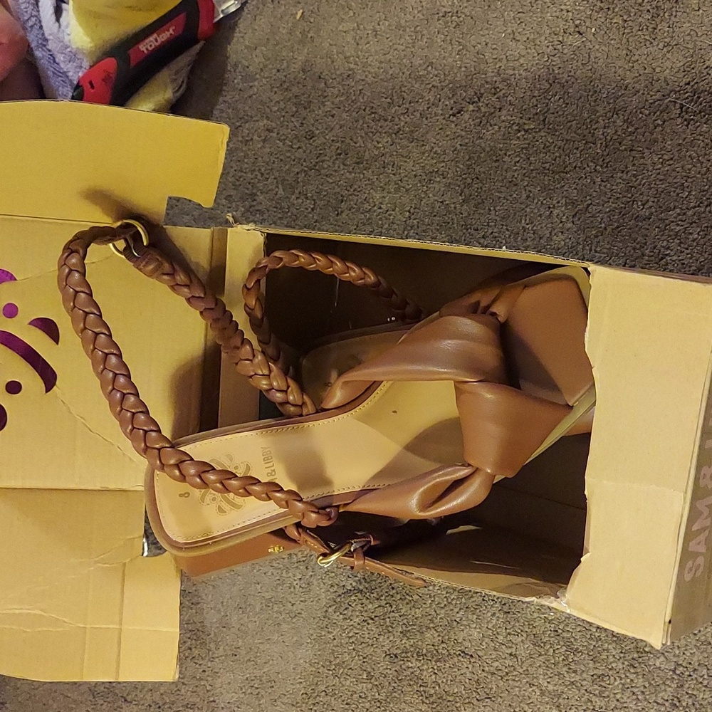 Sam & Libby womans size 8 brown sutton braded ankle strap block heel